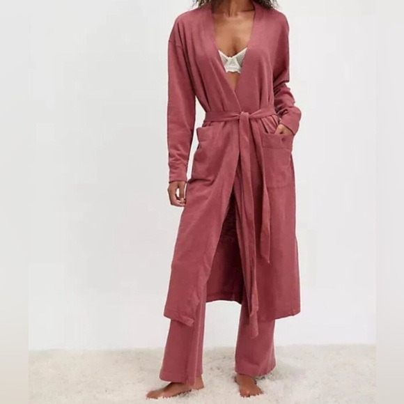 #114 NWT Free People Babe I'm Yours Maxi Cardi in Dried Currant - Picture 4 of 5